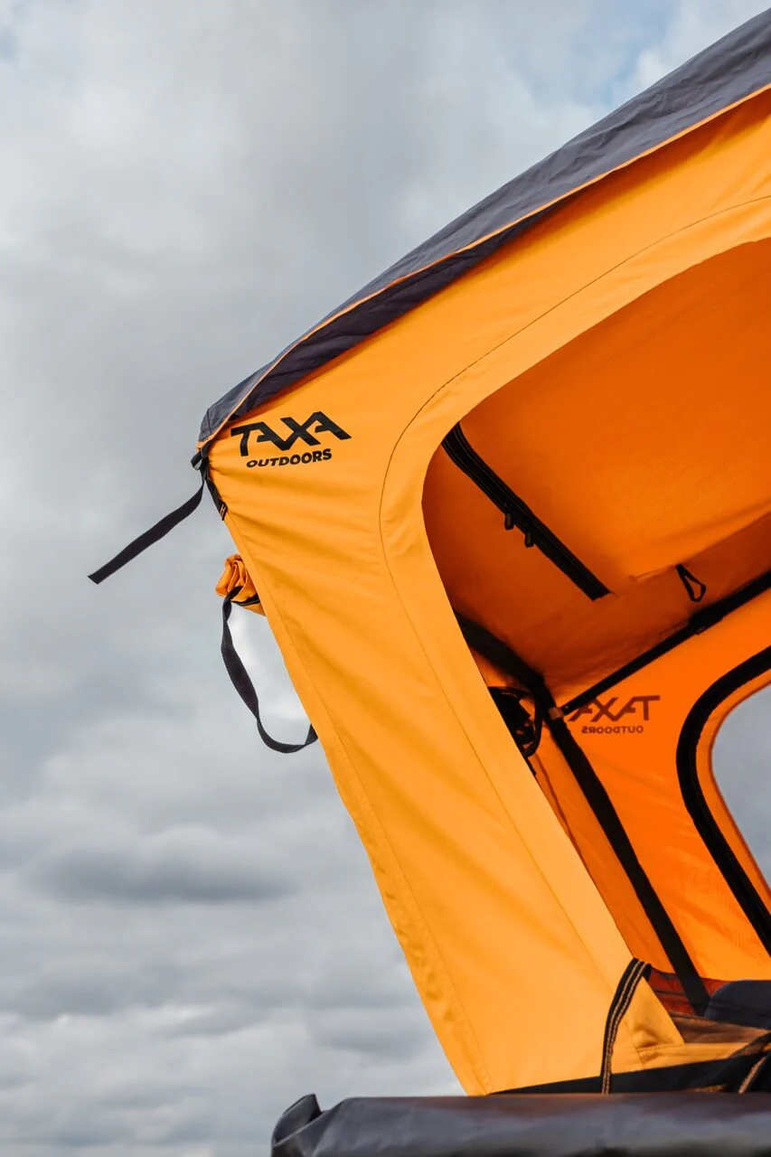 MoonMoth Clamshell Rooftop Tent - Image 6